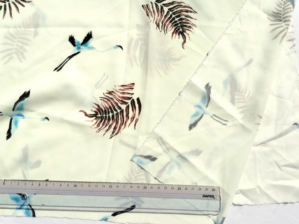 soepele witte stof vogels bladeren 1,6m - Afbeelding 2