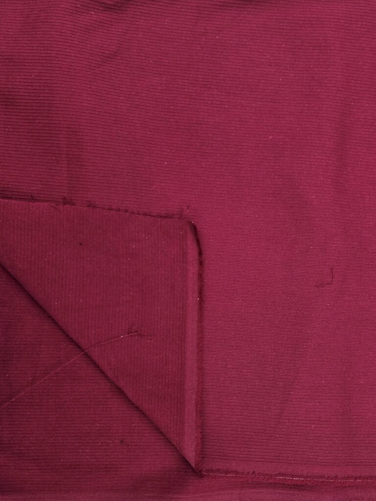 Jaren 80-90 stof rood met ingeweven ribbels 3,2m - Afbeelding 2