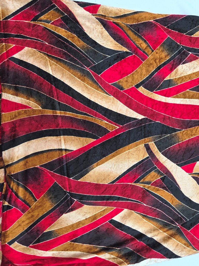 Jaren 80/90 velours de panne rood zwart beige