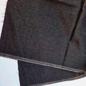 Donkergrijze dunne wollen stof detail