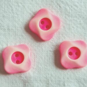 Vierkante knoop roze 12mm
