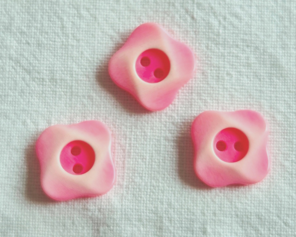 Vierkante knoop roze 12mm
